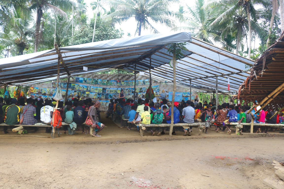 Kaje people gathering for teaching