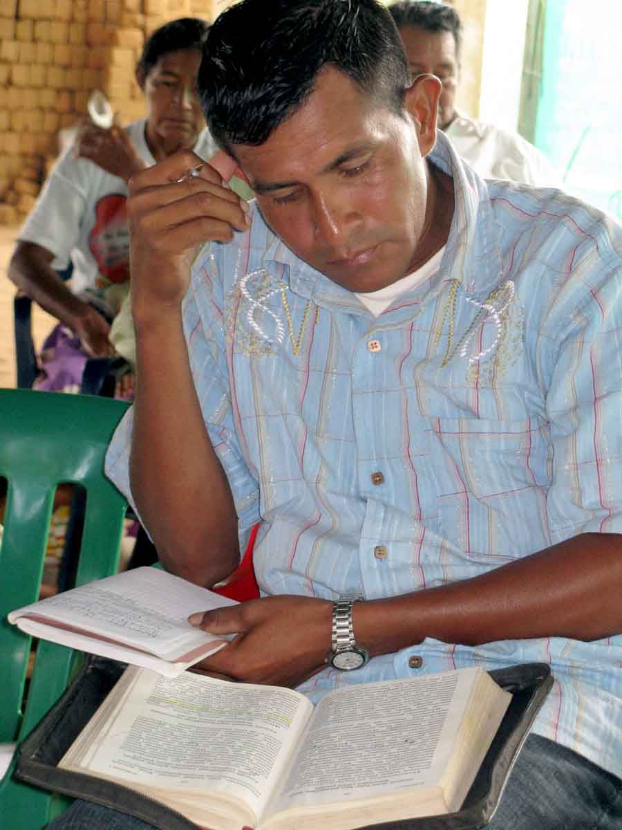 Becoming Disciple-Makers Becoming Disciple-Makers